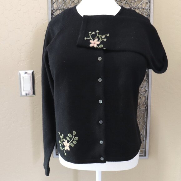 J. Jill Black Embroidered Folk Floral Embellishment Button Up Cardigan - Picture 3 of 4